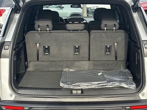 New 2026 Chevrolet Traverse LT w/ Sun and Wheel Package image 30