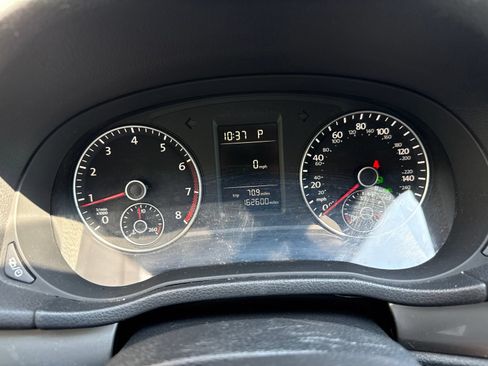 Used 2015 Volkswagen Passat 1.8T S FWD image 9