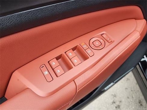 New 2026 Kia Sportage SX image 11