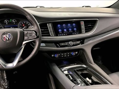 Used 2023 Buick Enclave Essence w/ Experience Buick Package FWD image 7