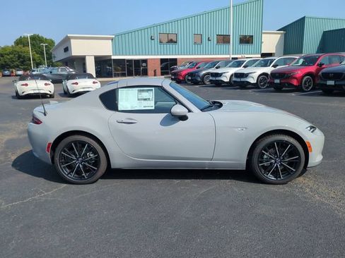 New 2026 MAZDA MX-5 Miata RF Grand Touring RWD image 3