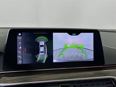 Used 2019 BMW 530i xDrive image 23