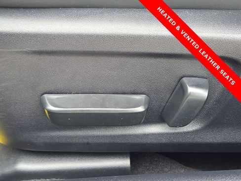 Used 2024 Lexus IS 300 w/ Comfort Package RWD image 14