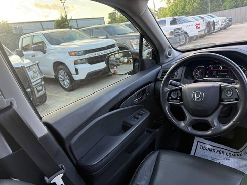 Used 2021 Honda Pilot Touring image 21