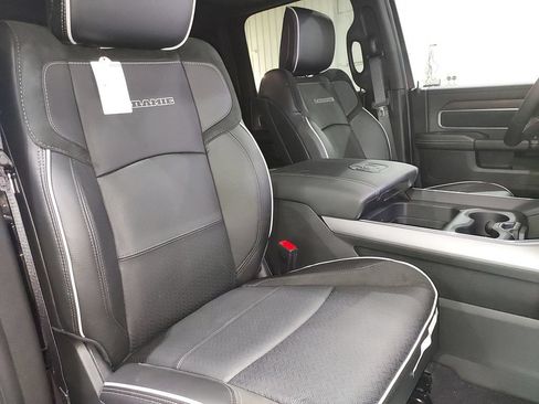 New 2026 RAM 2500 Laramie AWD/4WD image 31