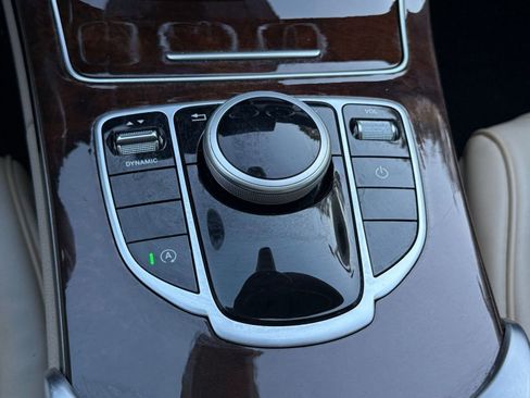 Used 2018 Mercedes-Benz C 300 Sedan image 24