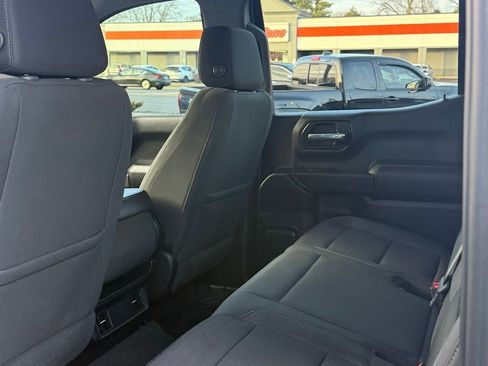 Used 2023 Chevrolet Silverado 1500 Custom image 36