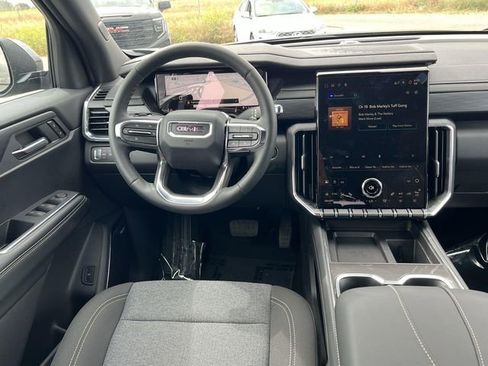 New 2025 GMC Acadia Elevation image 11