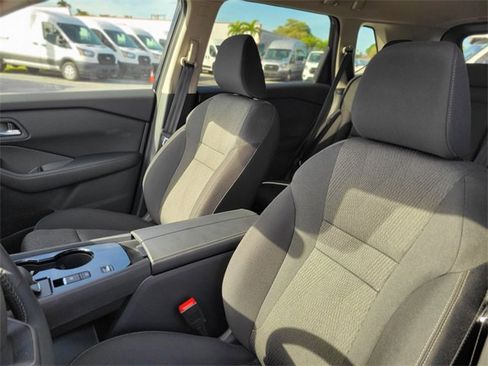 Used 2026 Nissan Rogue SV image 19