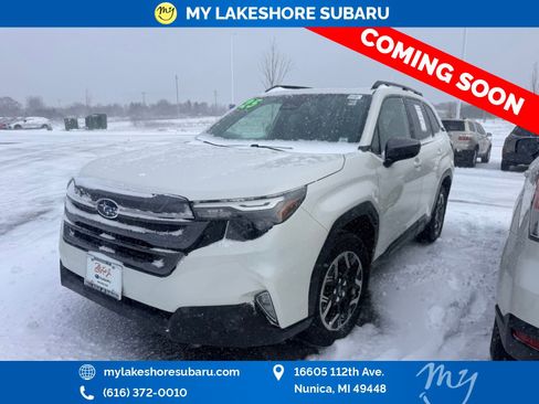 Certified 2025 Subaru Forester Premium image 3