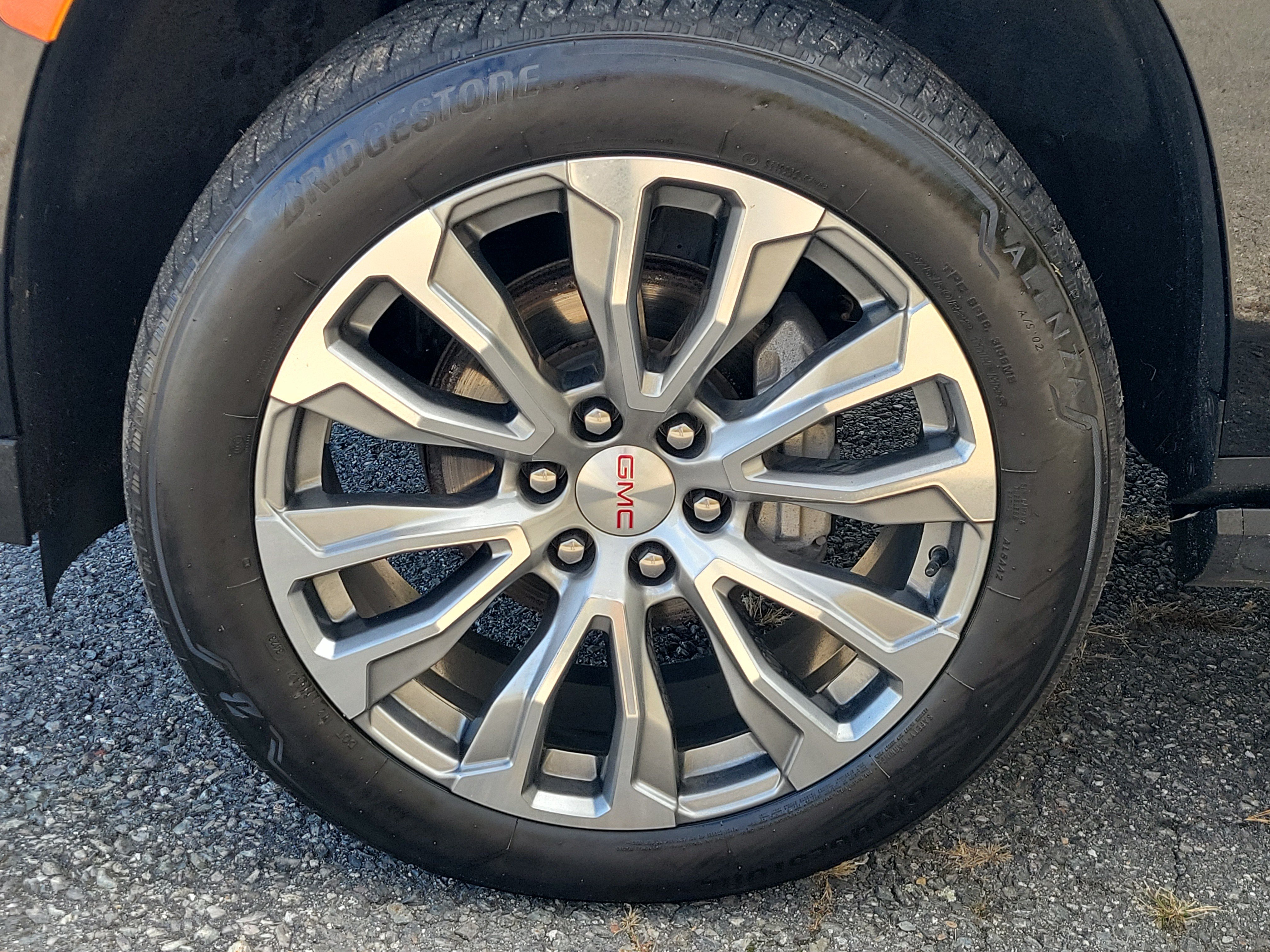 Used 2023 GMC Yukon Denali AWD/4WD image 12