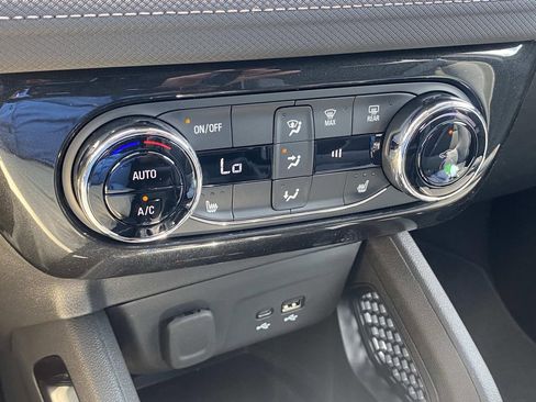 New 2026 Chevrolet TrailBlazer LT w/ Convenience Package FWD image 28