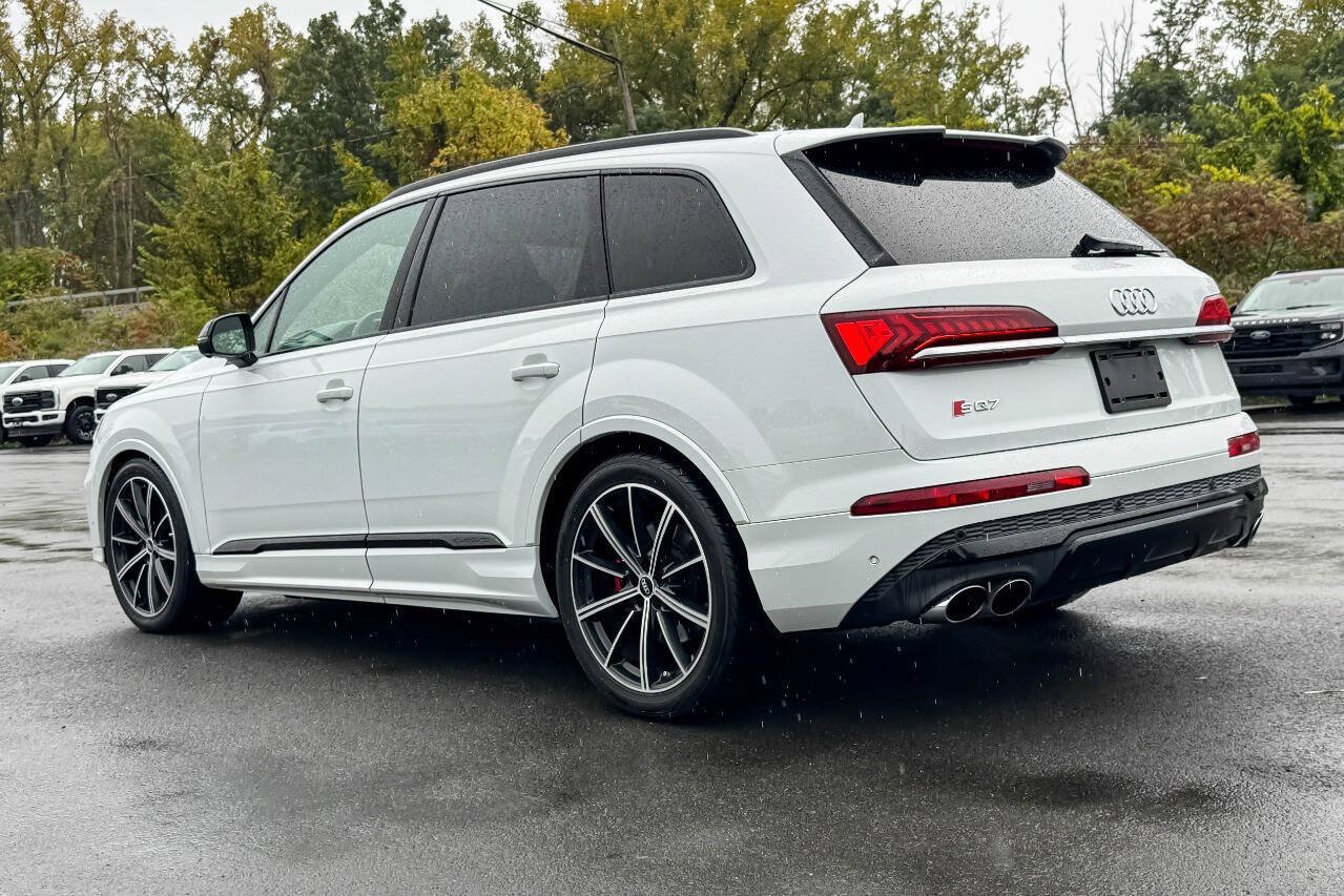 Used 2021 Audi SQ7 Prestige AWD/4WD image 5