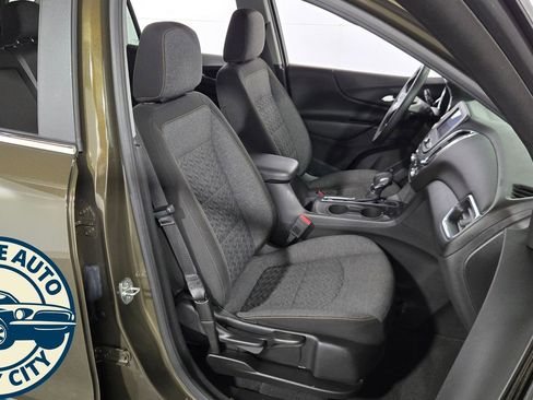 Used 2023 Chevrolet Equinox LT image 40