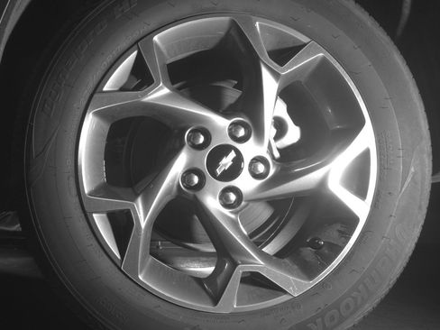 Used 2025 Chevrolet Trax LT FWD image 14