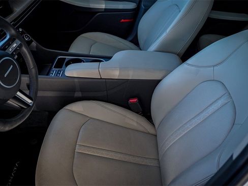 Used 2024 Hyundai Sonata Limited image 10