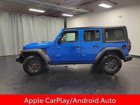 Used 2024 Jeep Wrangler Unlimited Sport AWD/4WD image 5