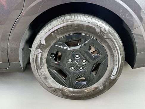Certified 2026 Kia Carnival FWD image 31