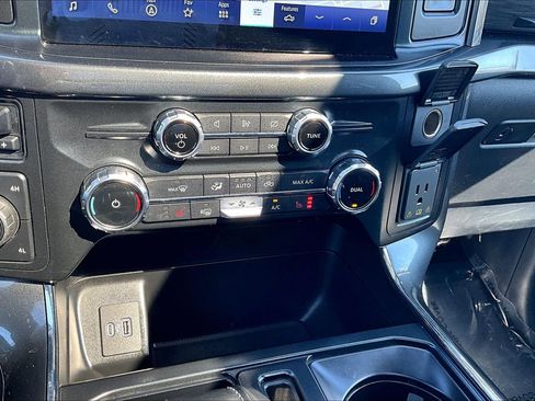 Certified 2022 Ford F150 XLT w/ Equipment Group 302A High image 32