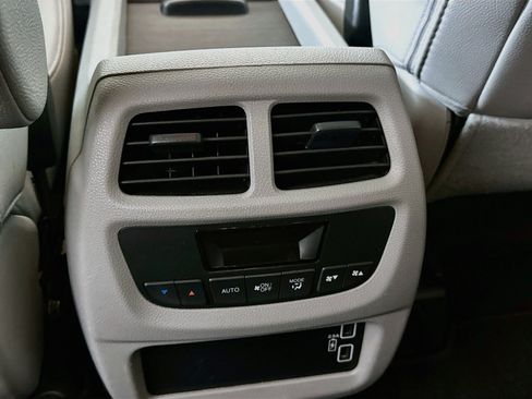 Used 2021 Honda Pilot Special Edition image 26