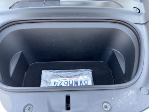 Used 2021 Tesla Model Y Long Range AWD/4WD image 35