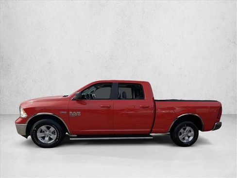 Used 2019 RAM 1500 Classic SLT image 9