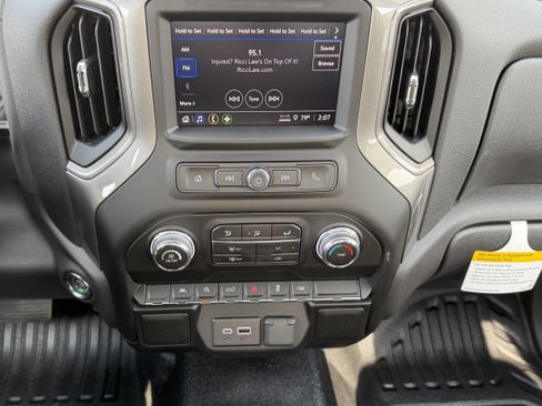 New 2026 GMC Sierra 1500 Pro w/ Pro Value Package image 17