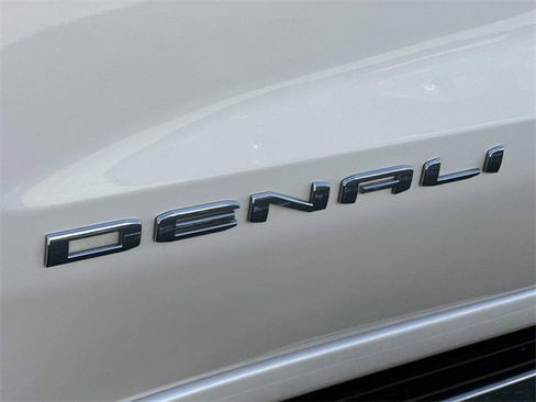 Used 2024 GMC Sierra 1500 Denali w/ Denali Reserve Package image 32
