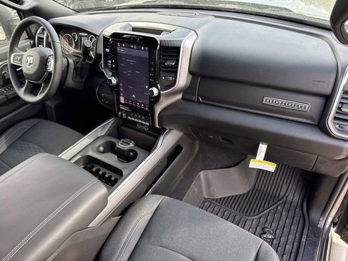 New 2026 RAM 2500 Big Horn AWD/4WD image 17