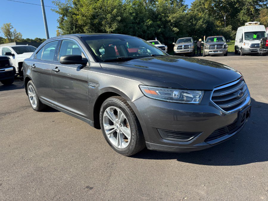 Used 2018 Ford Taurus SE FWD image 7