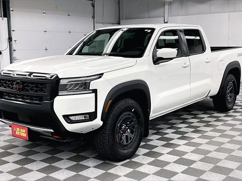 New 2025 Nissan Frontier PRO-4X w/ Pro Convenience Package image 2