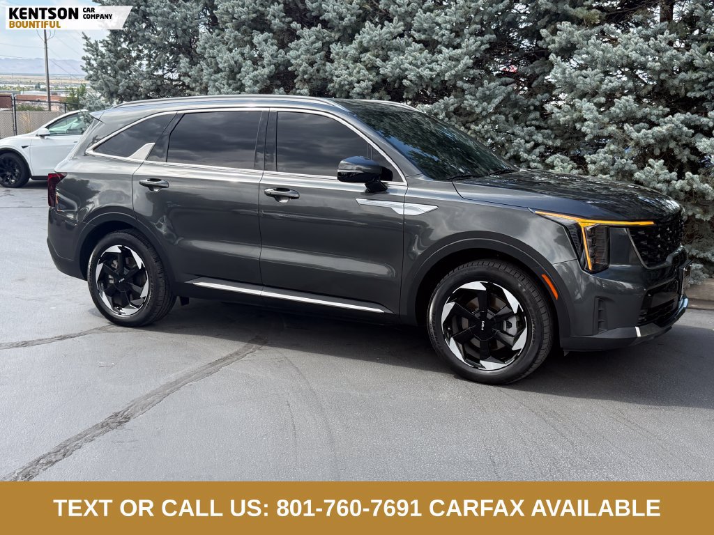Used 2025 Kia Sorento EX AWD/4WD image 11