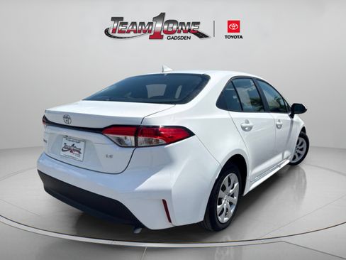 Used 2025 Toyota Corolla LE FWD image 9