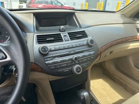 Used 2009 Honda Accord EX image 6