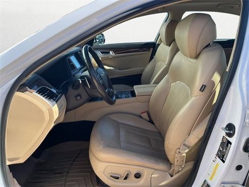 Used 2018 Genesis G80 3.8 w/ Option Group 02 image 10