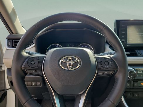 Used 2021 Toyota RAV4 XLE Premium AWD/4WD image 24
