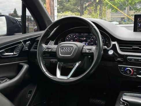 Used 2019 Audi Q7 3.0T Premium Plus w/ Premium Plus Package AWD/4WD image 14