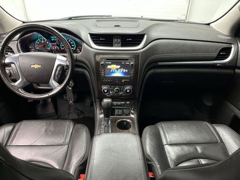 Used 2015 Chevrolet Traverse LT FWD image 4