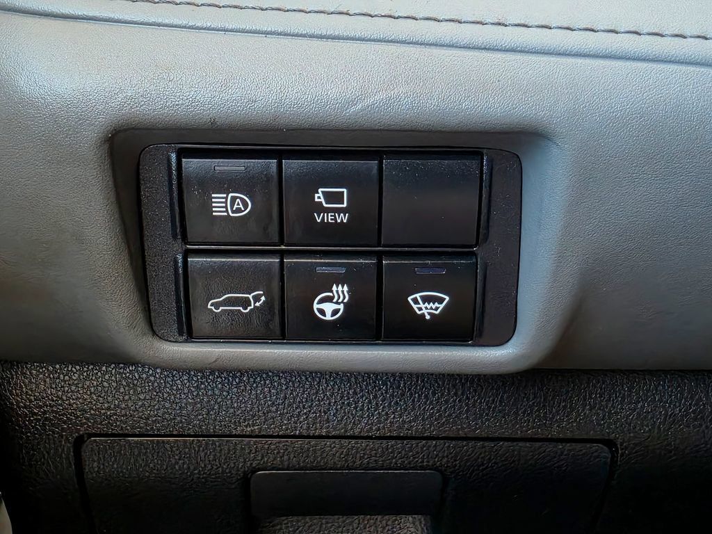 Used 2021 Toyota Highlander Platinum AWD/4WD image 20