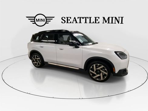 Certified 2025 MINI Cooper Countryman S image 13