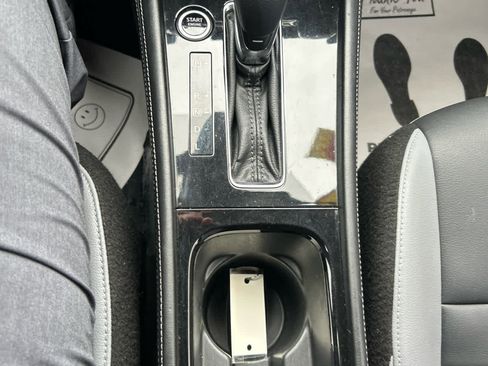 Used 2024 Nissan Kicks SR w/ SR Premium Package image 14