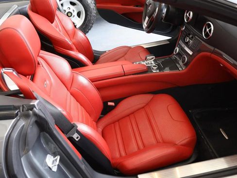 Used 2016 Mercedes-Benz SL 63 AMG image 13