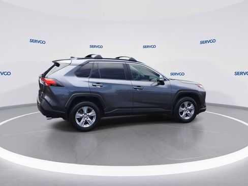 Used 2022 Toyota RAV4 XLE FWD image 9