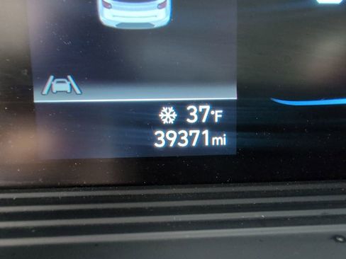 Certified 2023 Hyundai Venue SE image 19