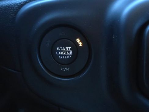 Used 2022 Jeep Wrangler Unlimited Sport AWD/4WD image 33