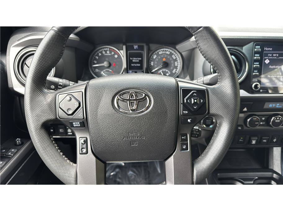 Used 2021 Toyota Tacoma TRD Sport w/ Technology Package RWD image 18