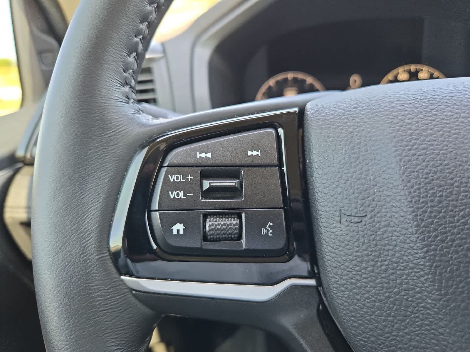 Used 2025 Honda Odyssey Elite image 24