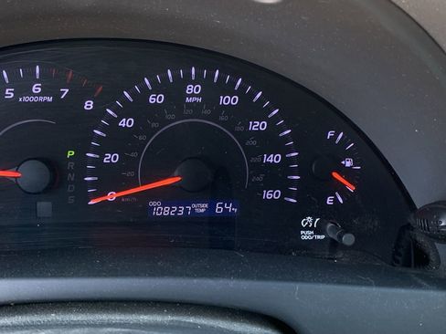 Used 2010 Toyota Camry LE image 21