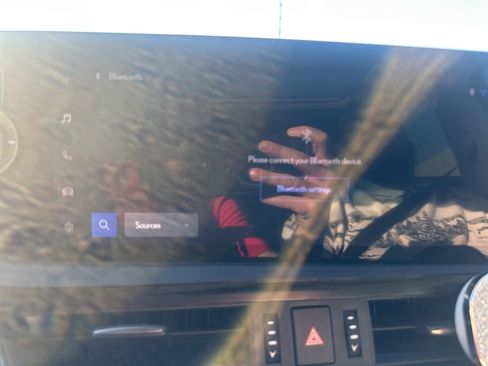 Used 2025 Lexus ES 350 w/ Accessory Package (Z2) image 8