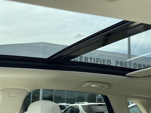 Used 2024 Cadillac XT5 Premium Luxury w/ LPO, Floor Liner Package FWD image 19